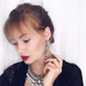 Meet your Posher, Angelina